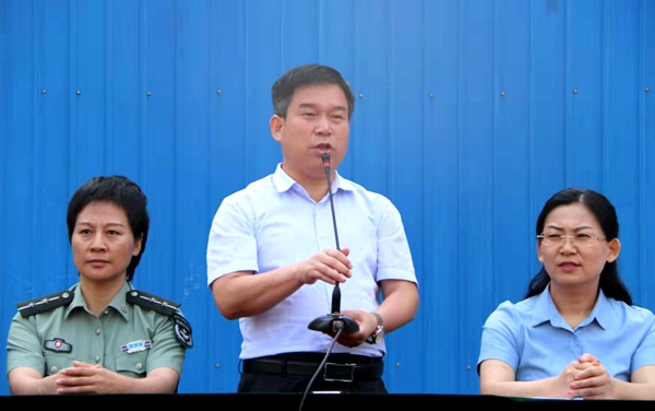陕西省合阳县城关中学2019级新生军训顺利开营