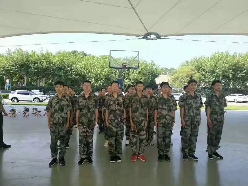 全了!2019上海各校新高一军训照公布啦!