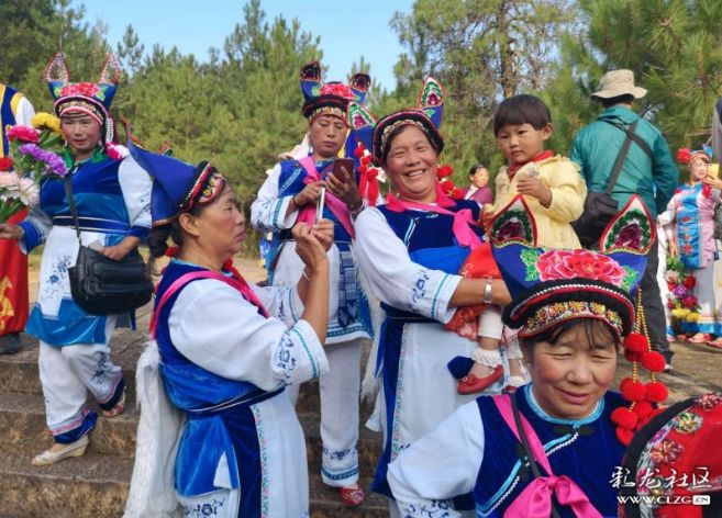 走进剑川石宝山醉在原生态的千年歌会里