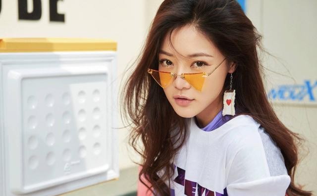 爱情公寓电影邓家佳哭 df9850fe7d2d4a4dadee506f498e8cc1.jpeg