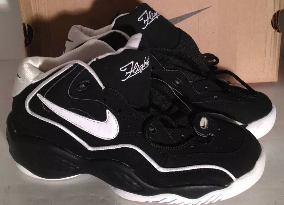 nike air thrill flight