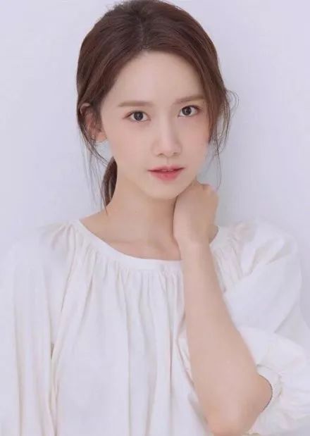 美妆拒绝死肥宅开学季跟女明星学做素颜优等生
