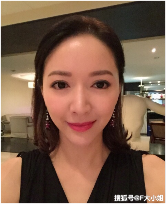 第一名媛孙芸芸把老公熬成爹 台湾名媛们实力诠释保养