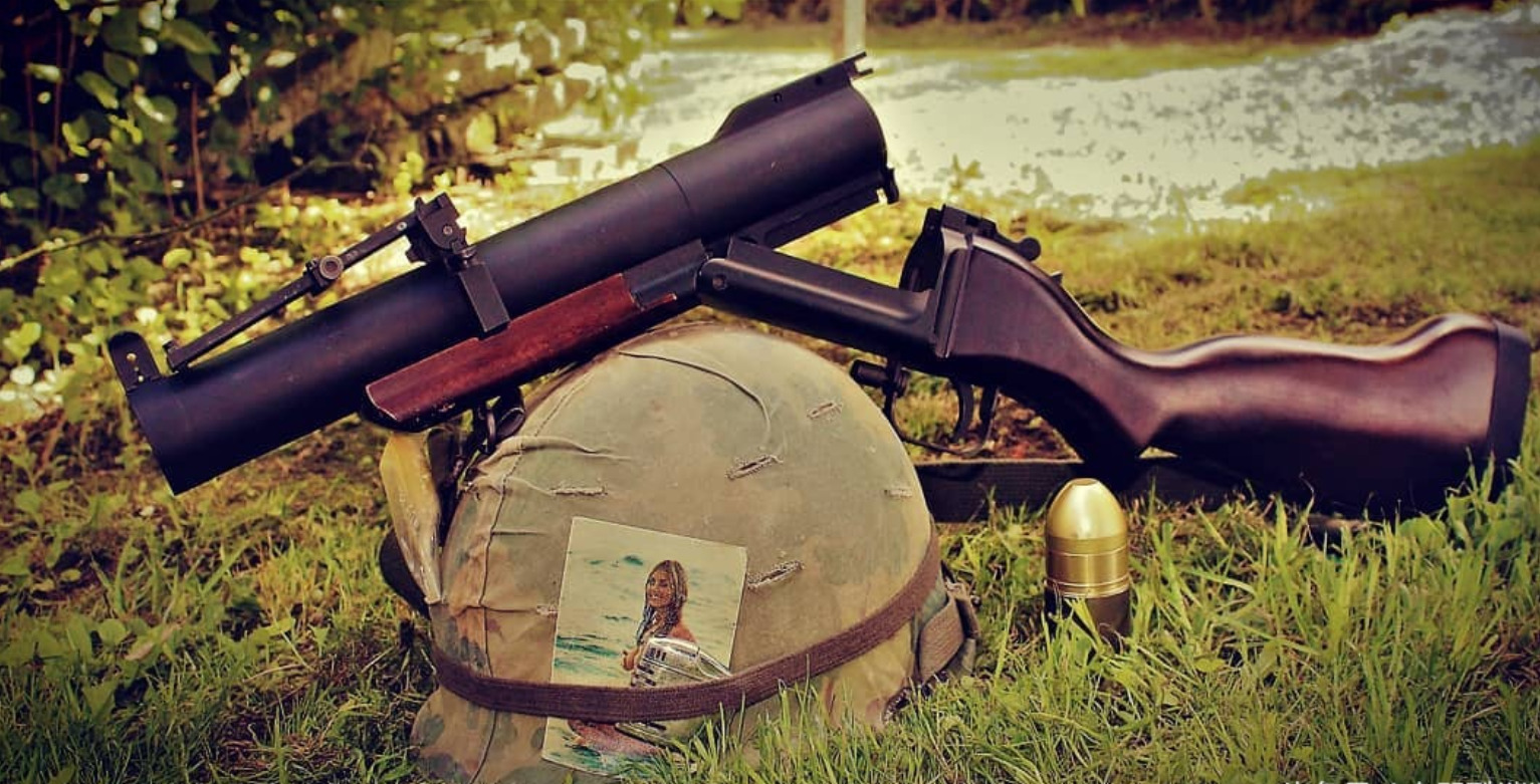 M4马枪装备M203枪榴弹发射器 库存图片. 图片 包括有 目标, 投反对票, 腋窝, 狙击手, 猎枪 - 122455907