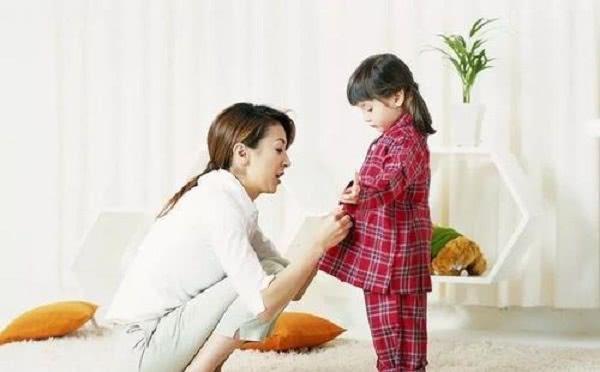 孩子“秋冻”有讲究，学会这种穿衣方法，小病不沾身，大病不上门