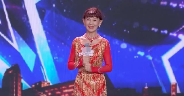 《中国达人秀》迎来一位女神,凭气质打动金星,连杨幂都被圈粉了