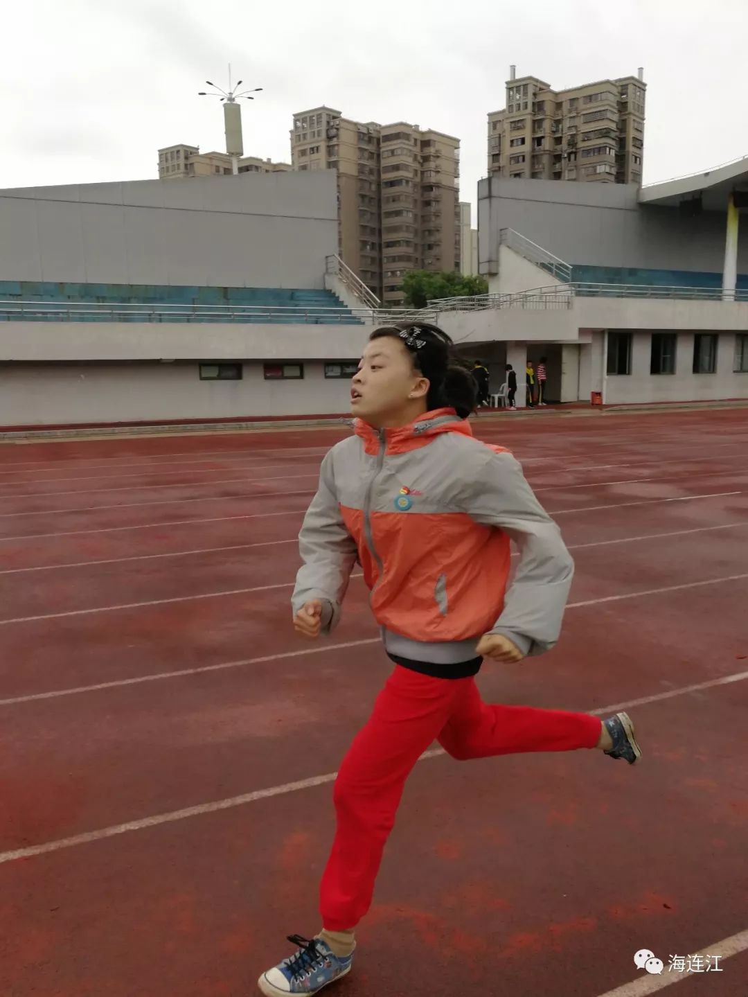 如何练习跳远女生 5b12897a91e6475eb73a76872566a18e.jpeg