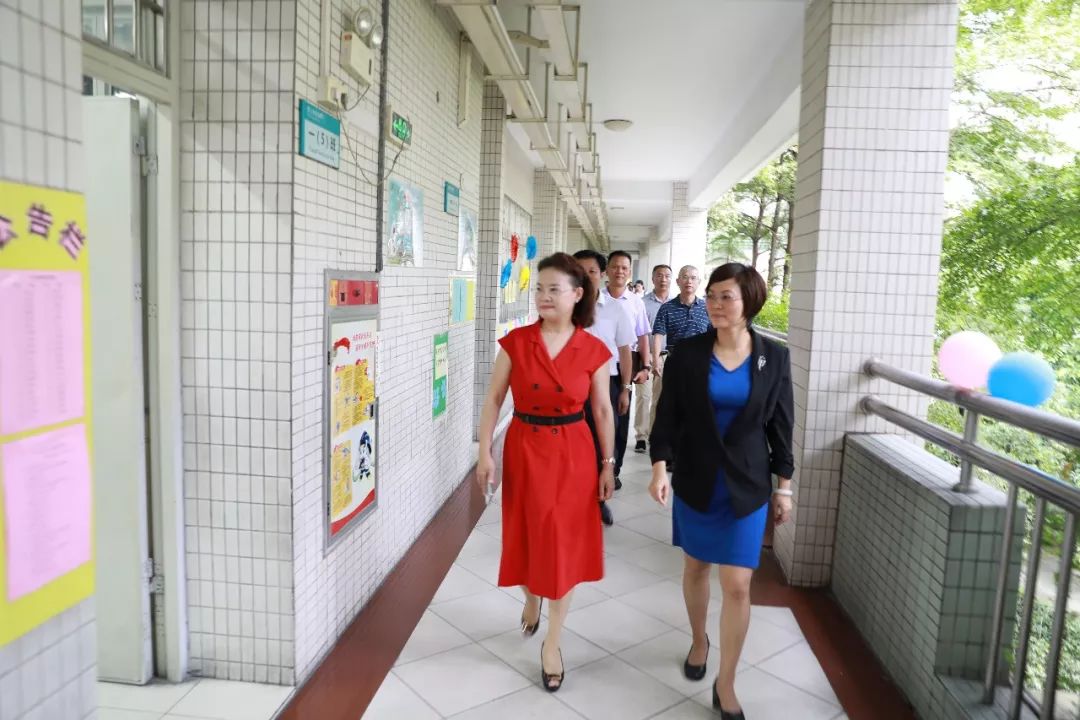 佛山市人民政府谭萍副市长莅临佛山市实验学校进行开学工作检查