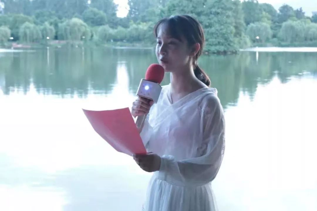 大学生朗诵与演说协会纳新啦!