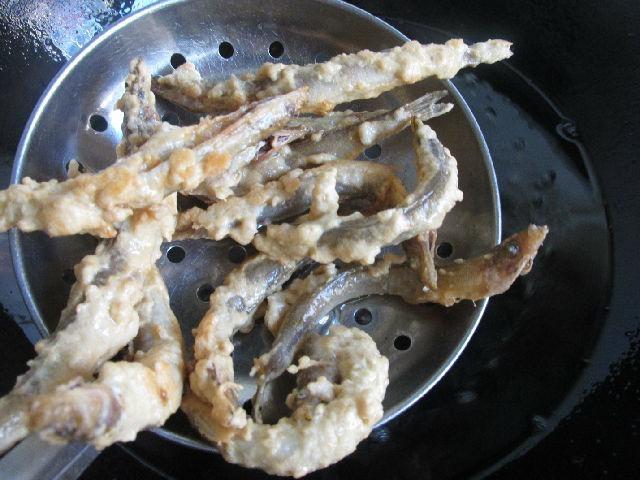 炸焦酥小鱼 6a42fcc5701f4984b50c87dcfdbf1ff6.jpeg