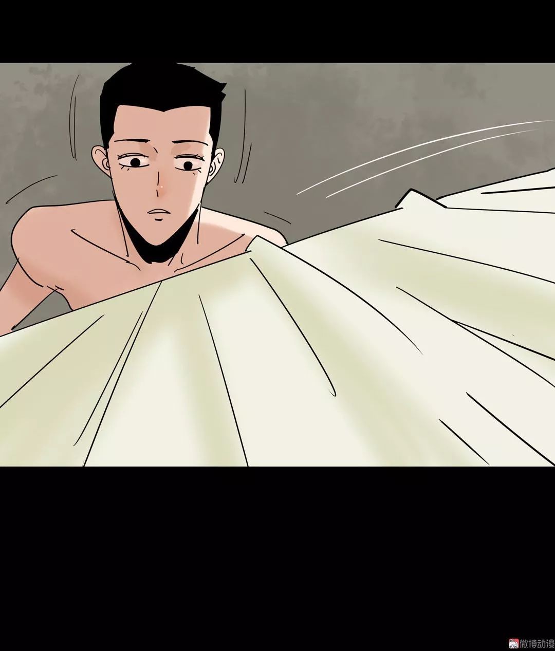 都市怪谈漫画《镜中有人》,结局引起舒适