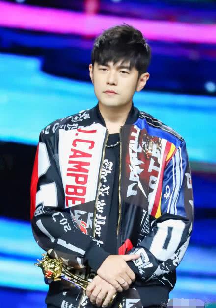 易烊千玺唱功实力 951bbba702754d0aae61a3a74adc0a06.jpeg