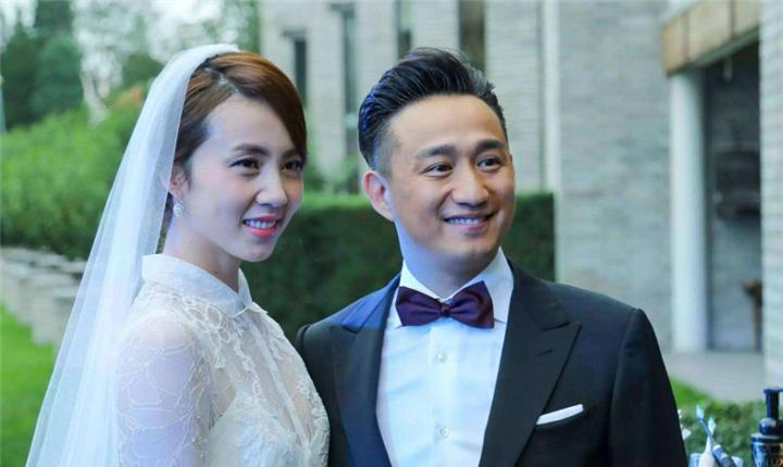 黄磊的婚纱照_黄磊老婆婚纱照(3)