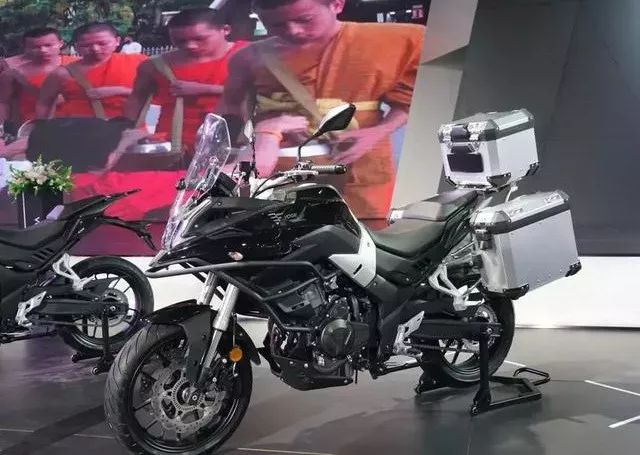 隆鑫无极500DS大型试驾会，报名贴