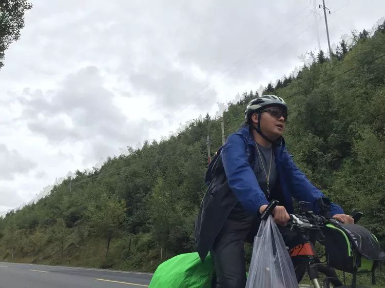 骑行318游记直播西行day10新都桥到雅江重装翻高尔寺山