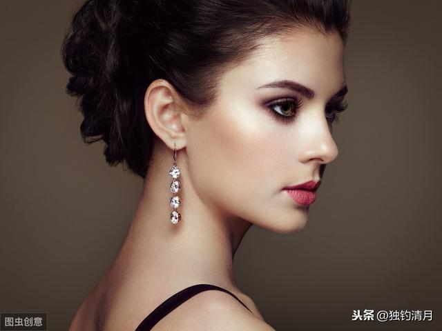 什么样的女人最有品味 da71635fb0f04935b52366aba6af3b6c.jpeg
