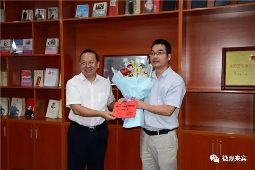 农生文:守住柳州地区民族高中这一教学招牌