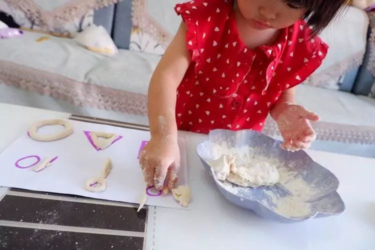 在家怎么自己做肛拭子 e2beb1fa5b2745318c1ca78d6fb47de3.jpeg