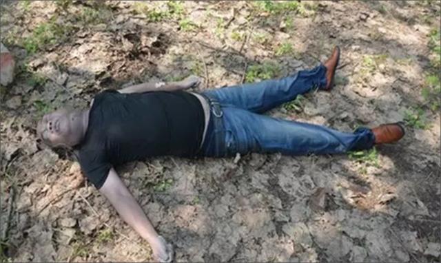 沛县沿河发现男尸一具!警方正寻找线索.