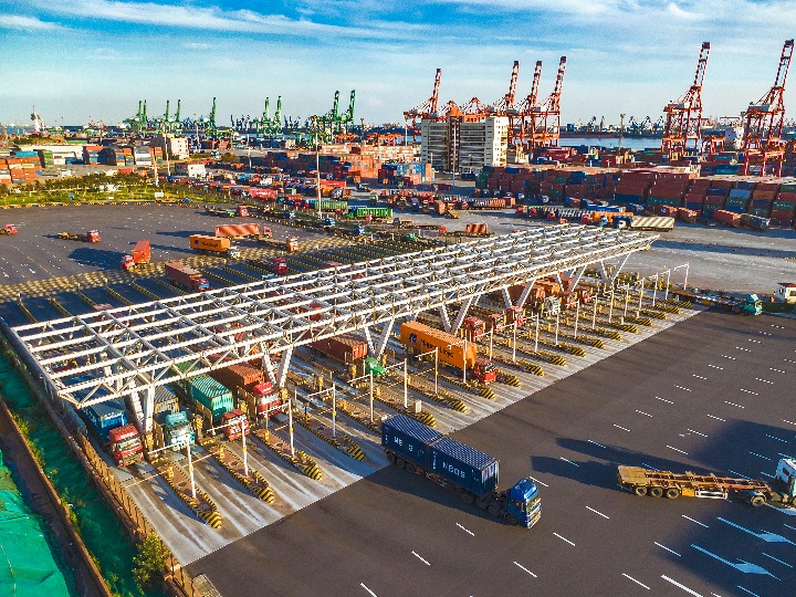 蜕变重生再启航：新中国第一家集装箱码头公司完成吸收合并