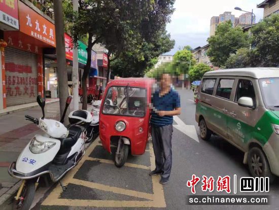 荥经：专项清查　挡获16辆违法电瓶车