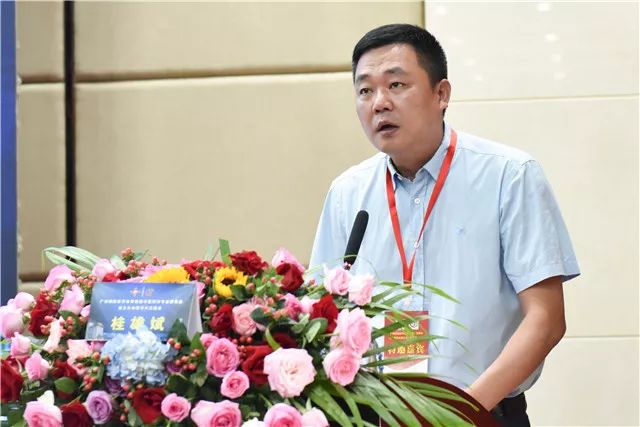 副校长戴铭,广西预防医学会秘书长黄碧新,广西预防医学会副秘书长秦奎