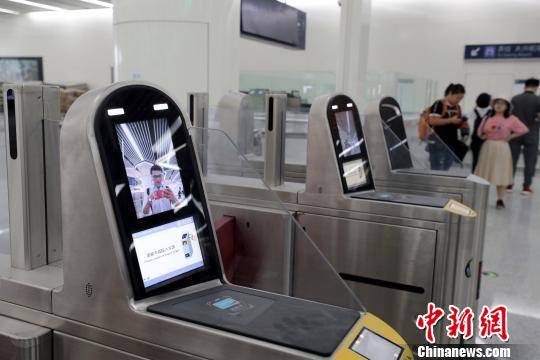 探访北京大兴国际机场之“便利”与“智能”：凭脸畅行