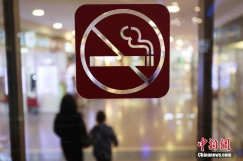 烟草销售点乱象：近六成售烟点没未成年人禁售标识