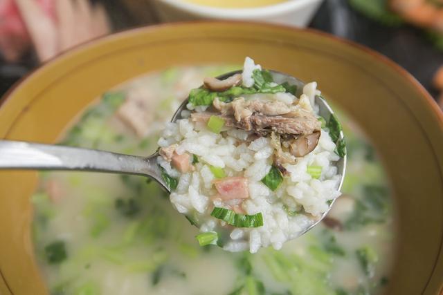                     秋季一到，带娃记好“不睡2觉，不吃2饭”，孩子脾胃好，生病少