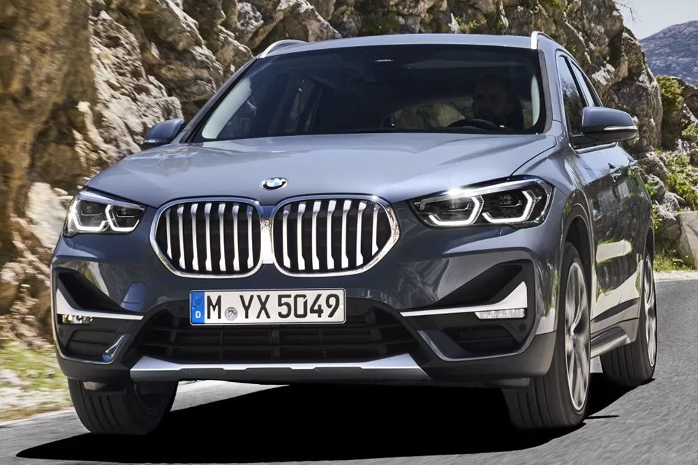 2023款宝马3系前脸格栅可以选装吗 4dc4bdafec8a46fb91e522e9bef2e50b.jpeg