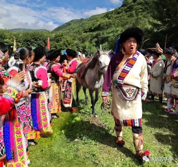 我镜头下的转山会羌族文化