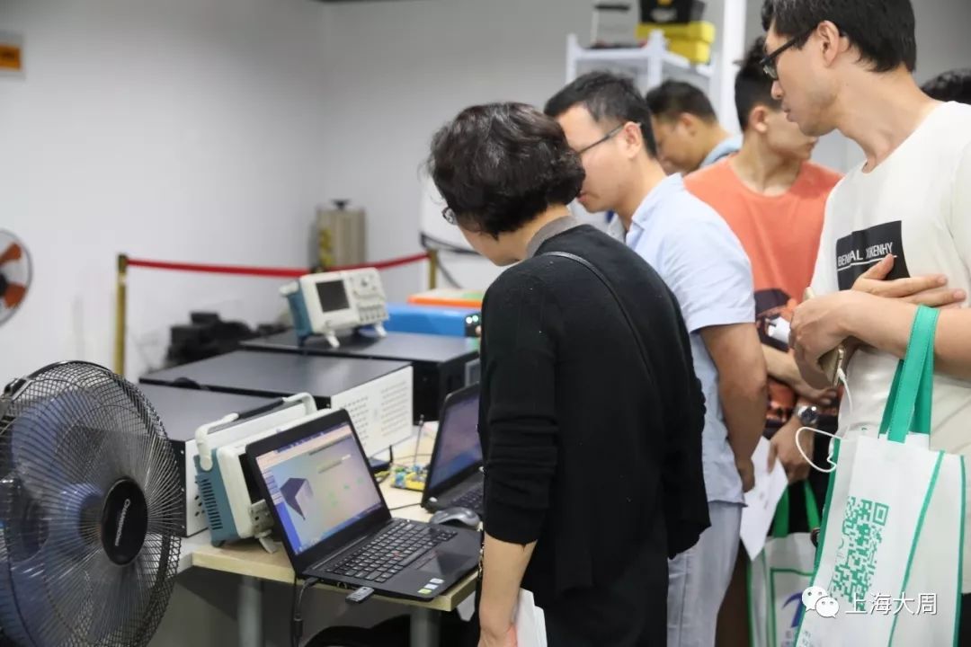 智能微电网实验室 5c937e82e349485e90c77104b1a1e9ef.jpeg