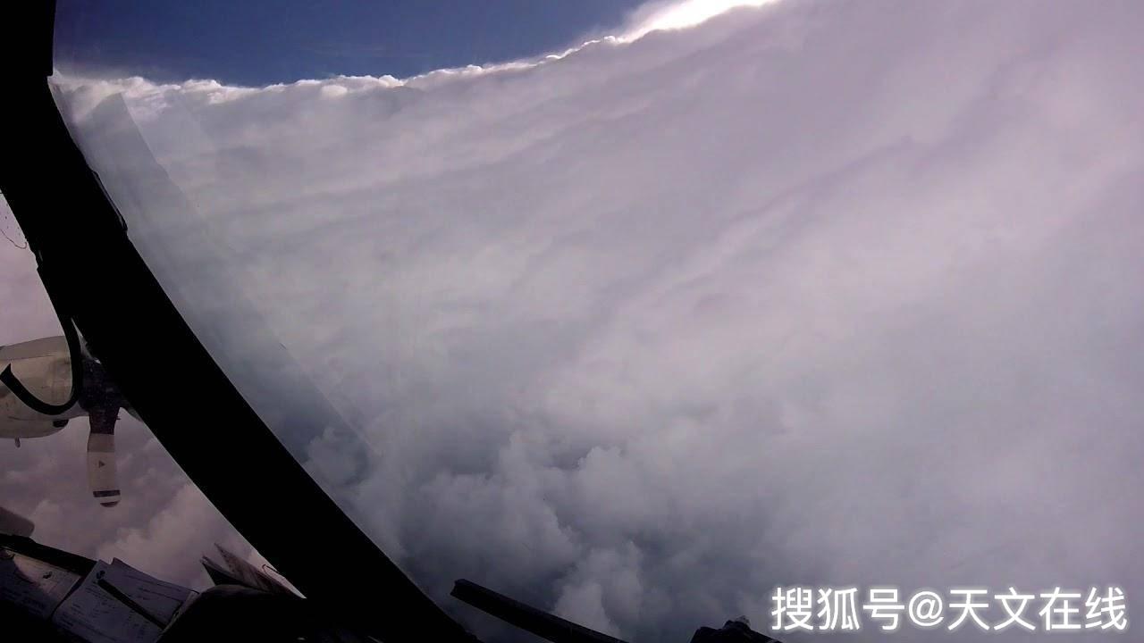 飓风多利安成2019年风王,巨大风眼在太空看去清晰可见