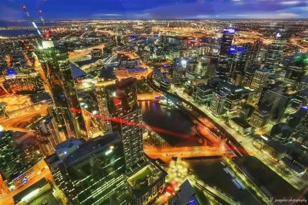 的感伤这就是墨尔本明月下的远方赤道以南的人间理想(图片来自
