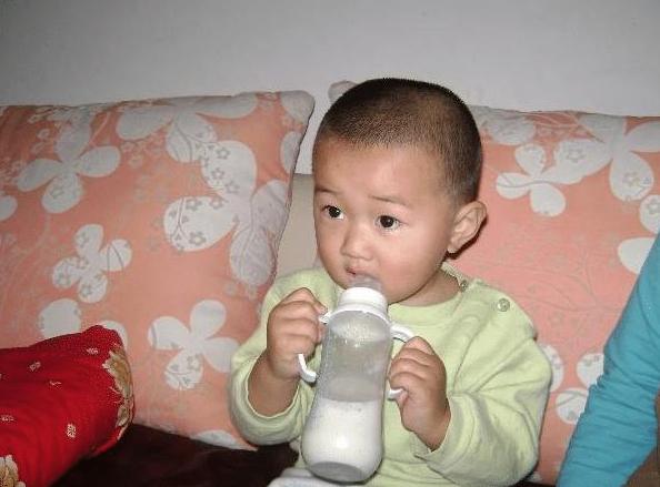                     秋季一到，带娃记好“不睡2觉，不吃2饭”，孩子脾胃好，生病少