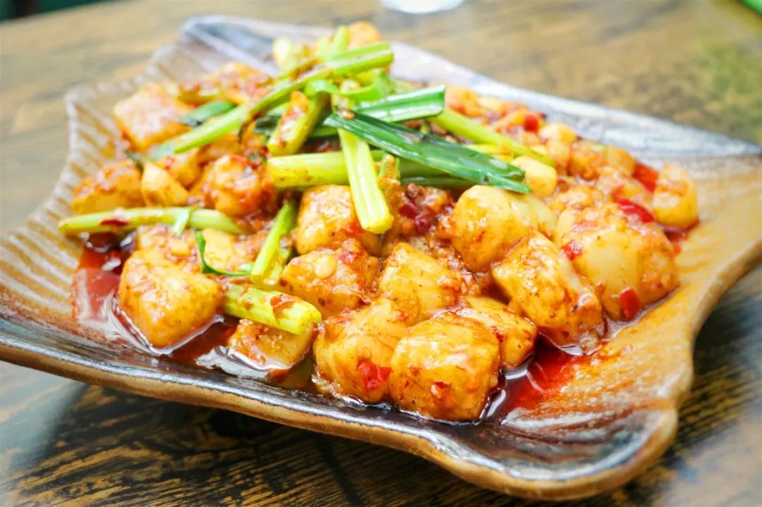 6支雪花黑狮 炸薯条一份 芥末黄瓜一份 炒米豆腐一份