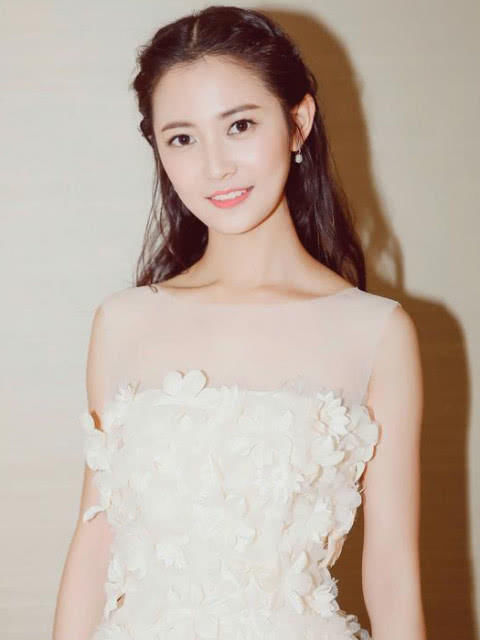全网公认中国最美女神:不是鞠婧祎,不是刘亦菲,而是她
