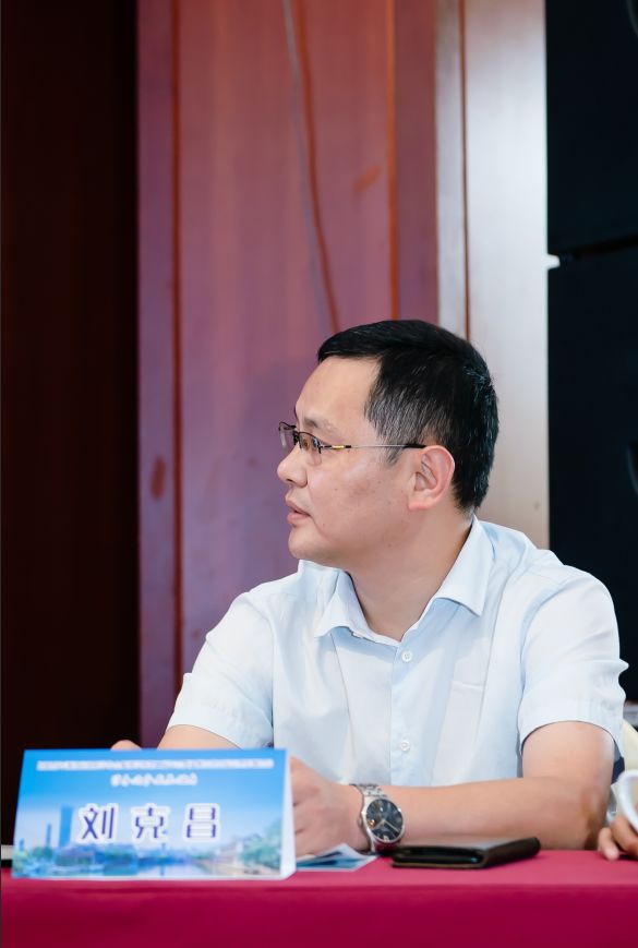 刘克昌主任杨永波主任林晓荷主任谢品楠主任陈雀芦主任读片辩论赛简介