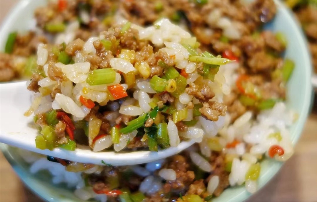 芹菜炒牛肉沫怎么炒才嫩滑好吃 b9f465f772664a6090f6855ca4c384fe.jpeg