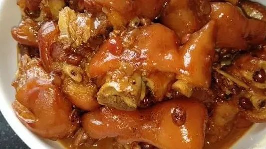 猪脚怎么烧才很好吃 ba837b17f581448a8a45247d7836faeb.jpeg