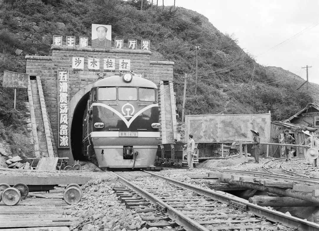 甘孜州1970年的经济总量_甘孜州地图(3)