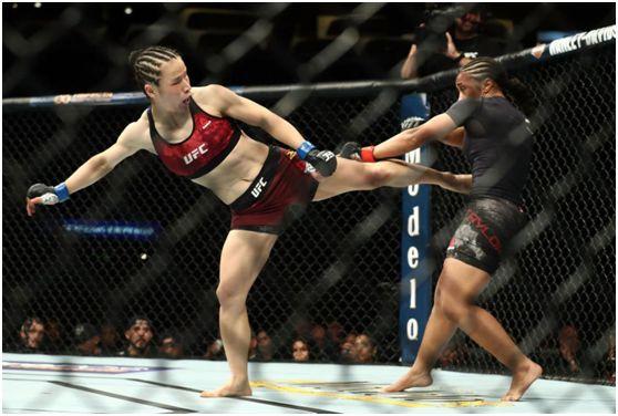 拳王泰森评价张伟丽夺冠：拳击才是格斗至尊，拳击打不好才打MMA