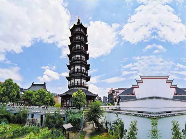南昌佑民寺是中国古代著名寺庙,佛教禅宗"洪州禅"的发源地.