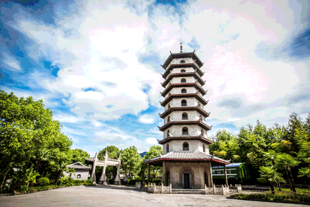 建筑 旅游 塔 639_426 gif 动态图 动图