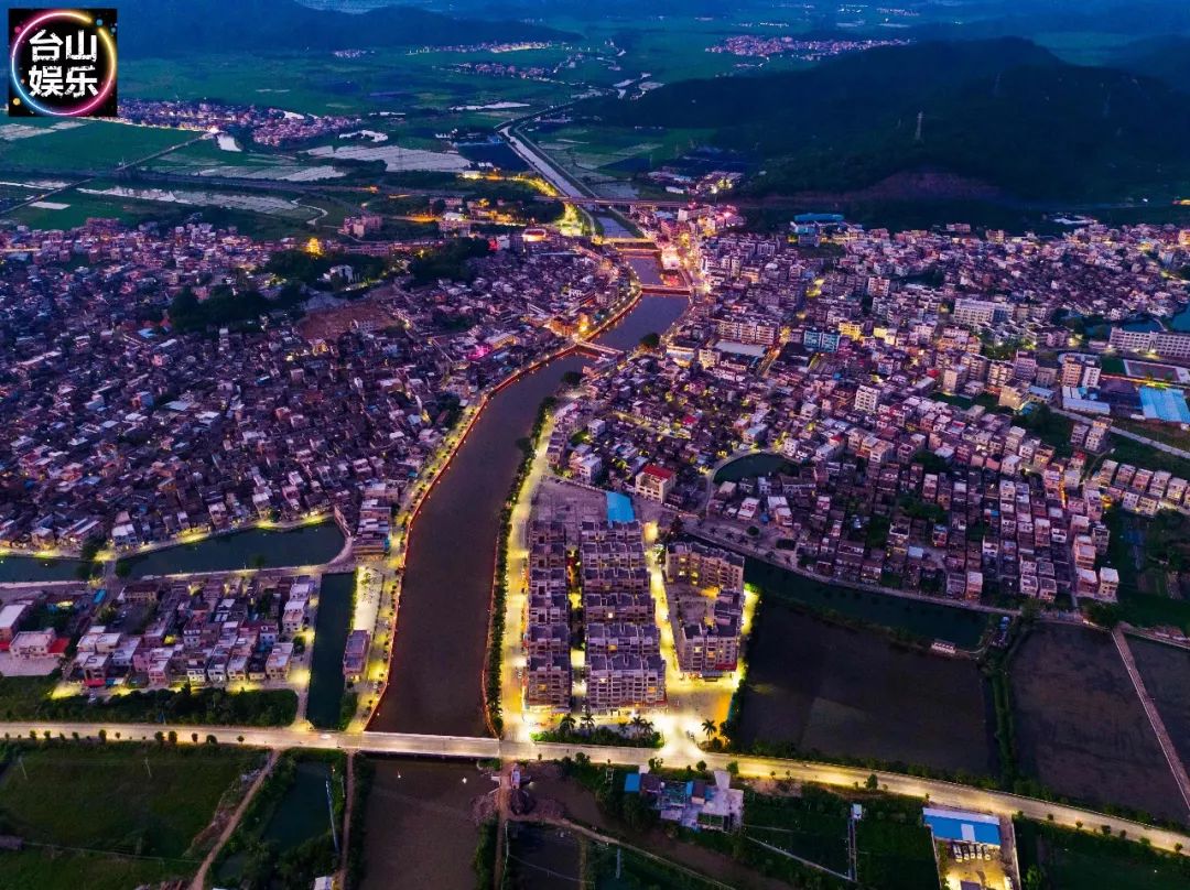 航拍:台山"海宴夜景"想不到这么靓!是你的家乡吗?