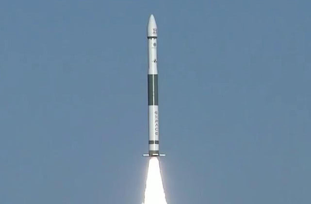 20年磨七箭全球唯一!战力远超东风导弹,召唤千军万马的穿云箭