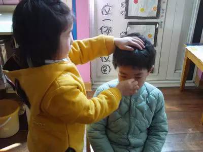                     孩子流鼻血，千万别用这四种错误方法