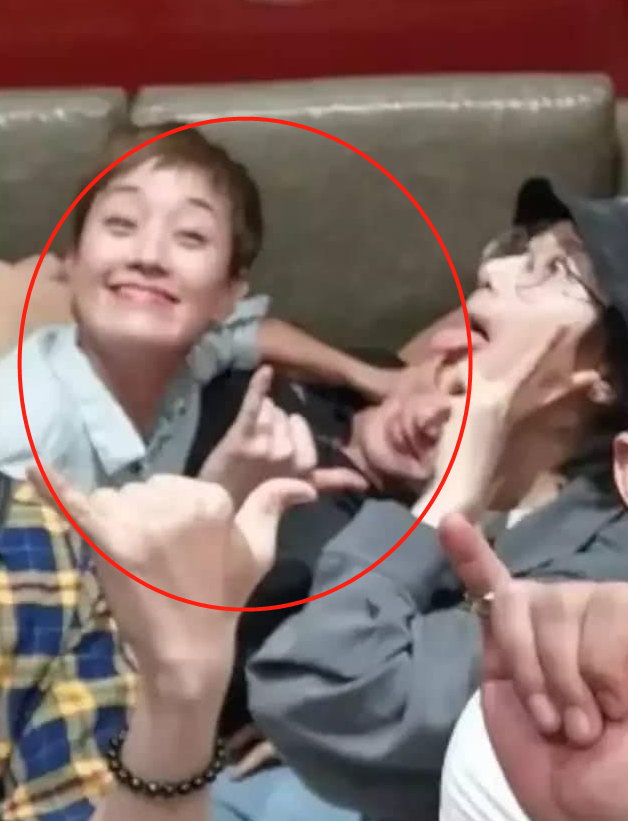 马伊琍被曝与小7岁男星亲密照?文章专心事业,给观众鞠躬显谦卑