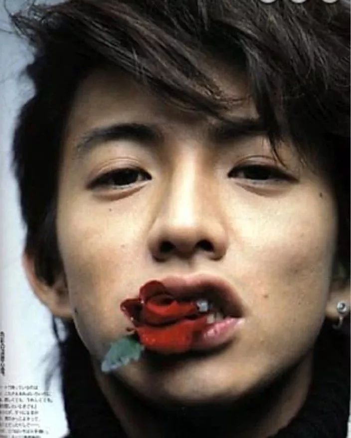 怎么练眼神变得有气场 2ef4242d7b914b17a221fa74b47e62b4.jpeg