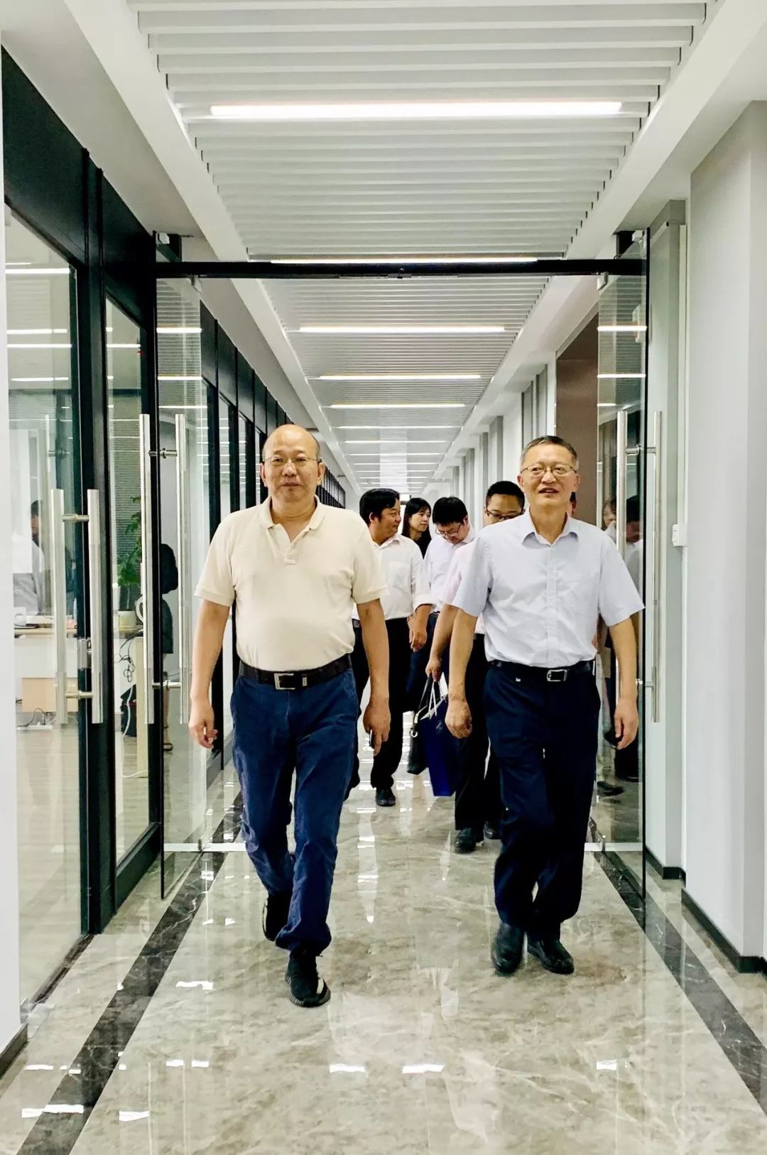 安徽省安庆市政协党组成员,秘书长张翼率团考察杭商传媒